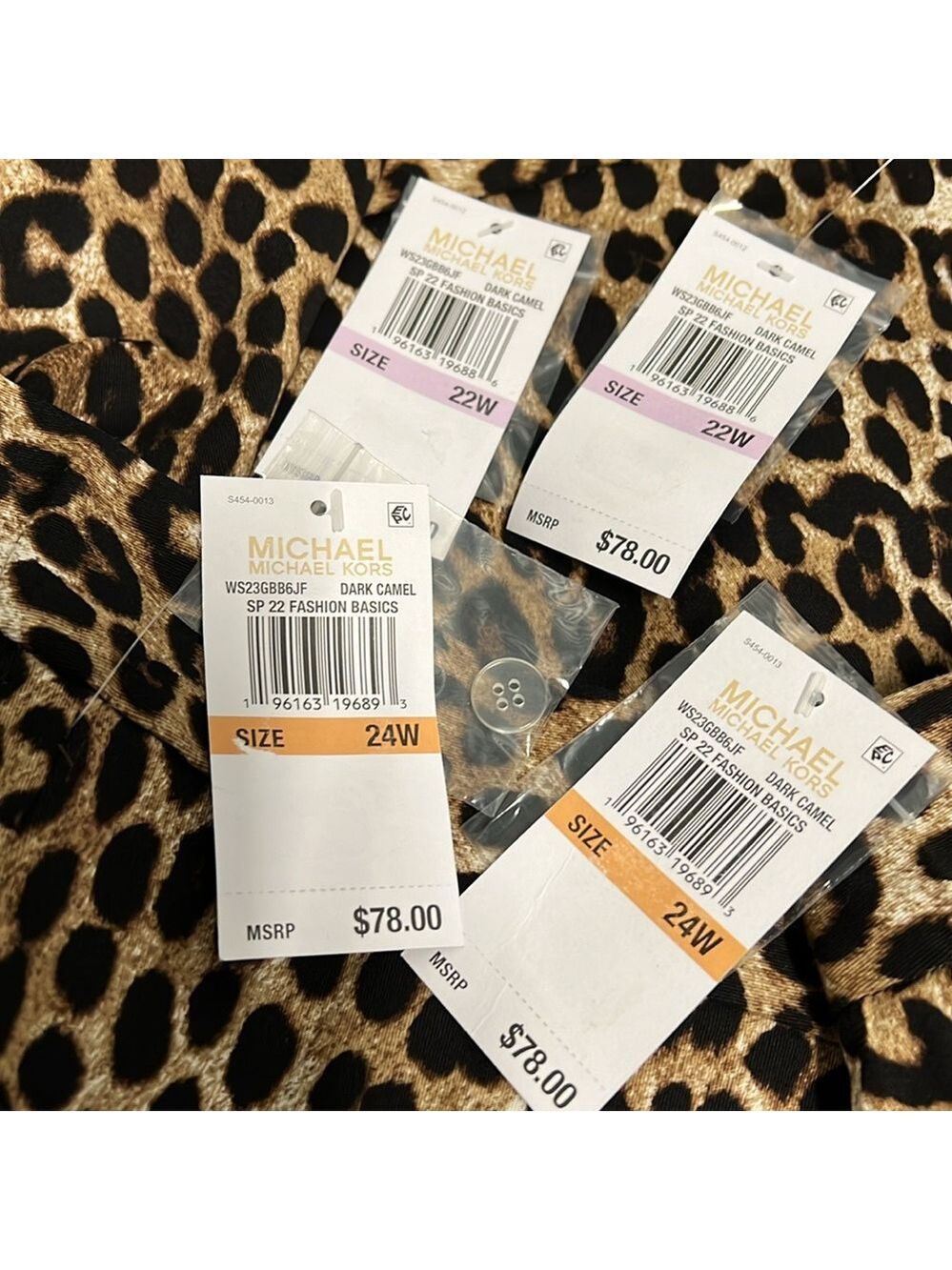 NWT $78 Michael Kors PLUS Women’s Shorts Dark Camel - Picture 5 of 6